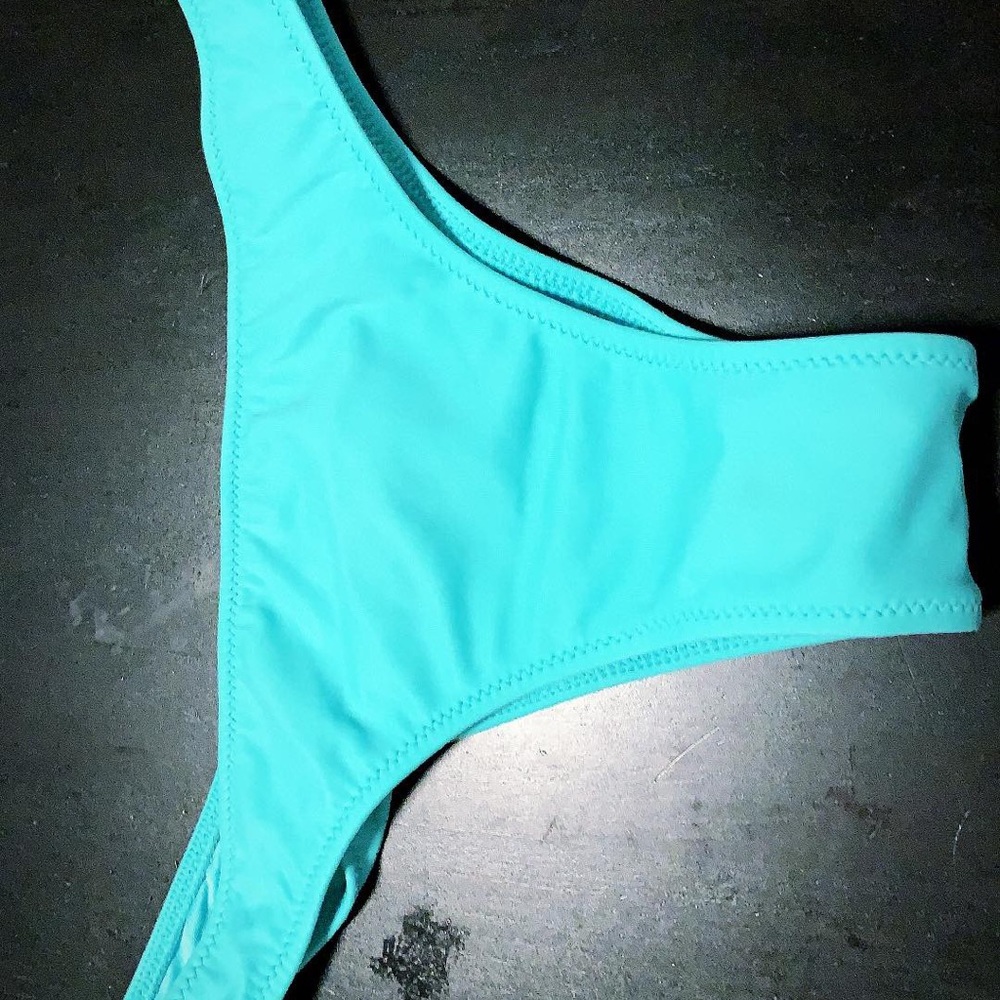 Victoria’s Secret cheeky bottom